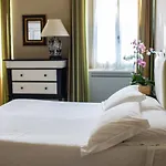 بيت ضيافة Vincafe ألبا