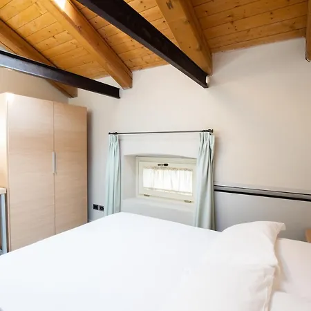 Vincafe Gasthof Alba (Piedmont)