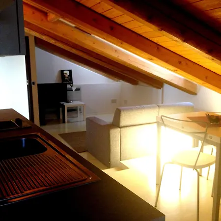 Vincafe Guest house 4*
