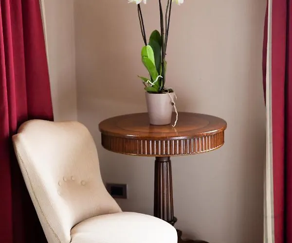 Guest house Vincafe Alba (Piedmont)