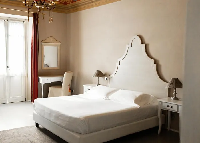 Vincafe Guest house Alba (Piedmont)