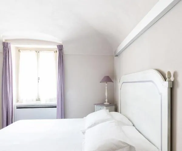 Vincafe 4* Alba (Piedmont)