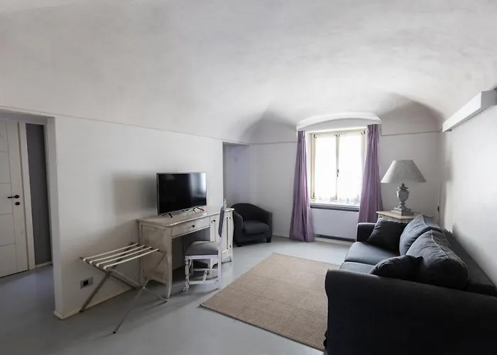 Guest house Vincafe 4*