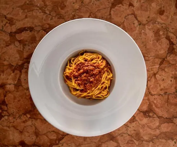 Vincafe 4* Alba (Piedmont)