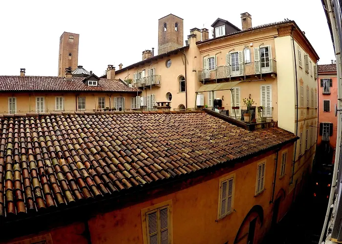 Vincafe Guest house 4*