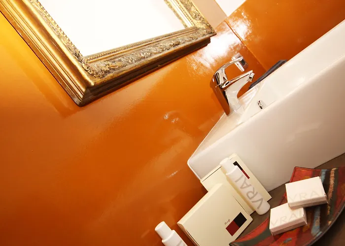 Vincafe 4* Alba (Piedmont)